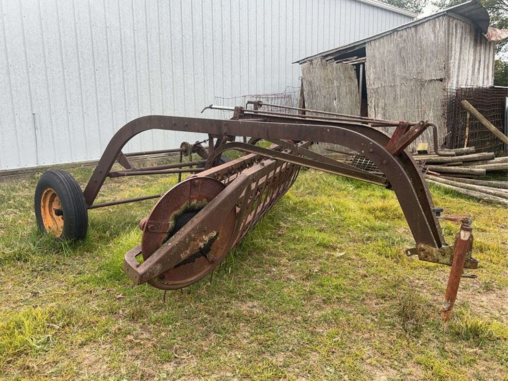 minneapolis-moline-side-delivery-hay-rake-image-7