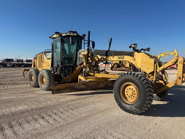 2009-caterpillar-140m-image-1