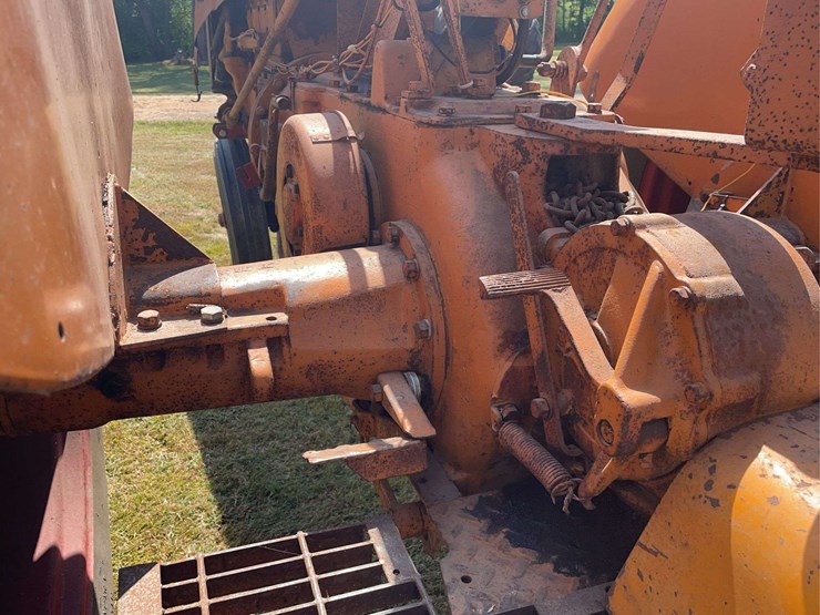 minneapolis-moline-ztu-image-46