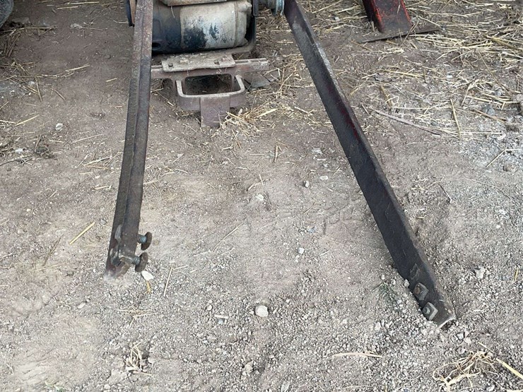 pump-jack-and-electric-motor-image-12