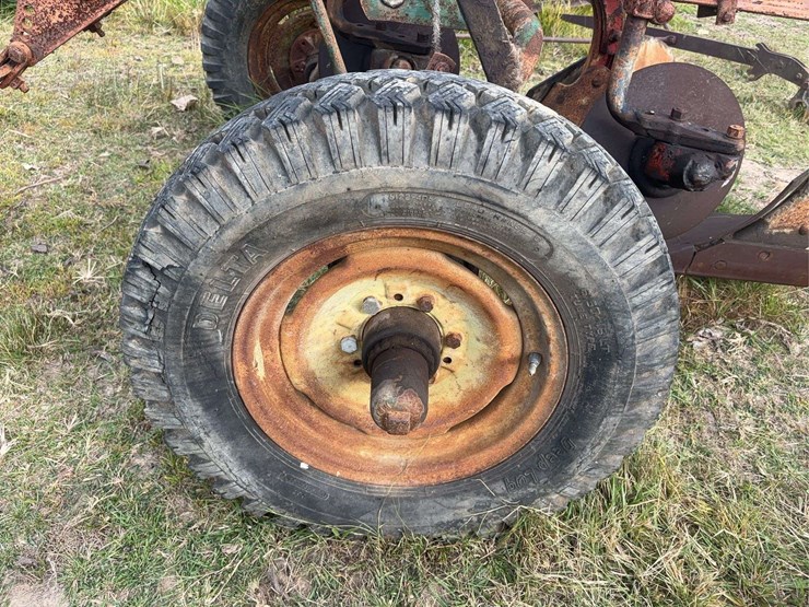 case-centennial-2-bottom-plow-image-16