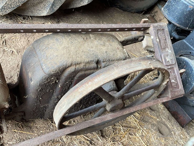 pump-jack-and-electric-motor-image-8