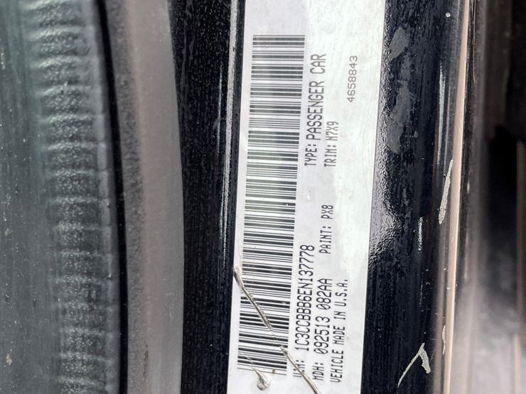 #511-•-2014-chrysler-200-(has-az-title)-image-47