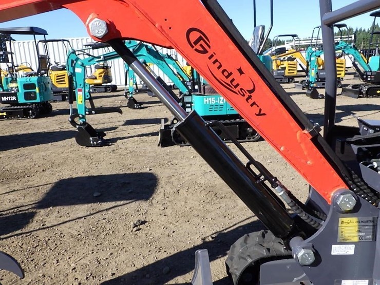 2025-cfg-mx15rx-hydraulic-excavator-image-8