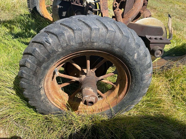 moline-2-bottom-plow-image-15