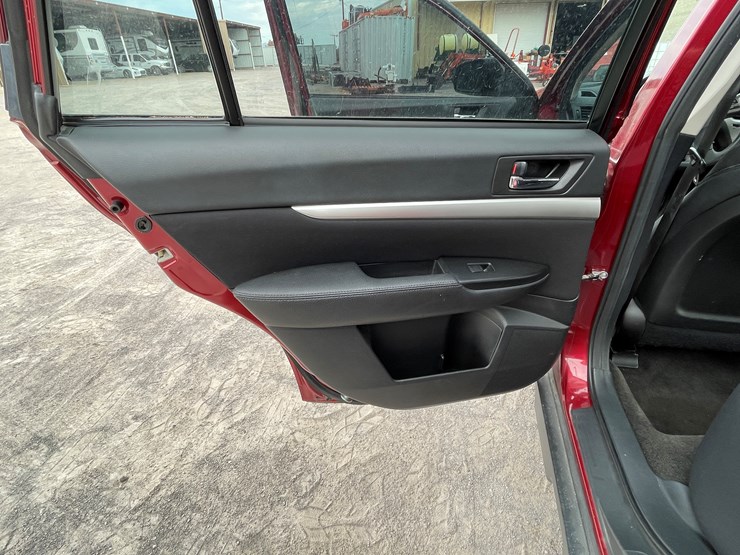 #500-•-2012-subaru-outback-(nm-title-in-delay)-image-105