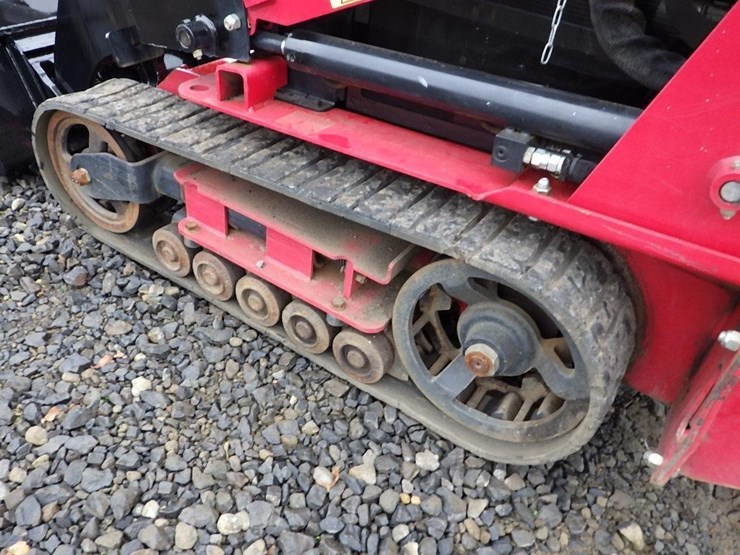 toro-skid-steer-tracked-loader-image-25