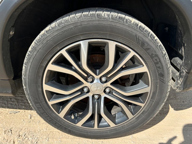 2018-mitsubishi-outlander-image-13
