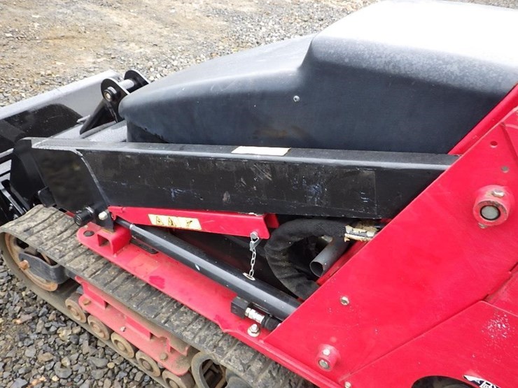toro-skid-steer-tracked-loader-image-14