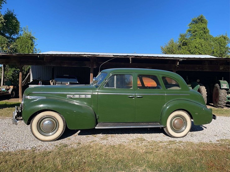 1940-buick-eight-special-image-2