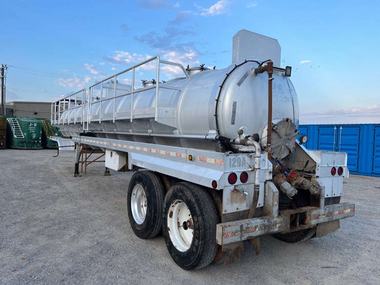 2018-dragon-150-bbl-aluminum-vacuum-trailer-image-7