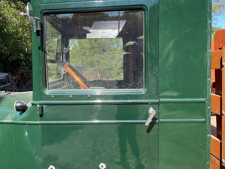 chevrolet-stake-bed-truck-image-19