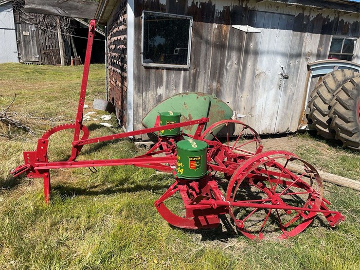 oliver-44-planter-image-2