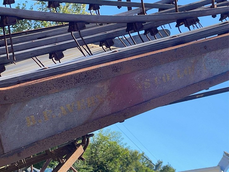 avery-hayhawk-hay-loader-image-19