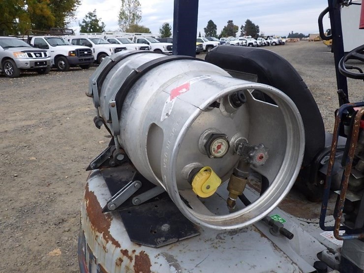 komatsu-fg25st-11-image-9