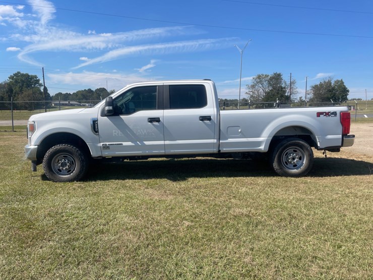 2022-ford-f250-xl-image-6