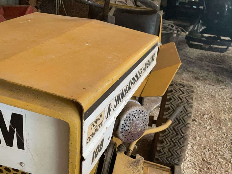 minneapolis-moline-108-image-11