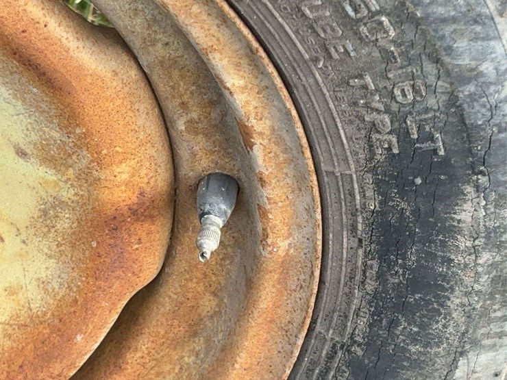 case-centennial-2-bottom-plow-image-18