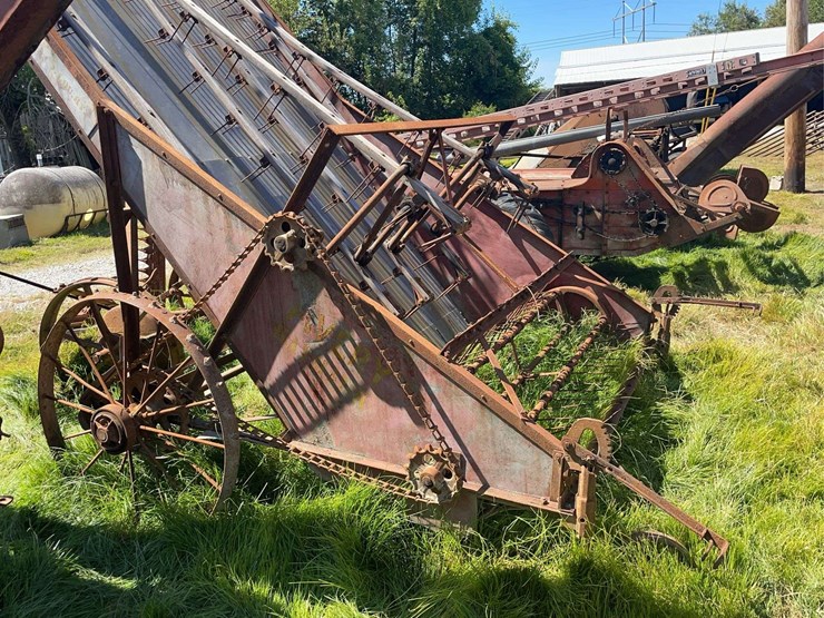 avery-hayhawk-hay-loader-image-7