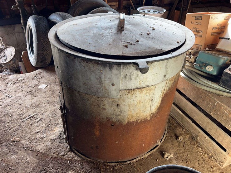 cast-iron-kettle-with-jacket-image-3