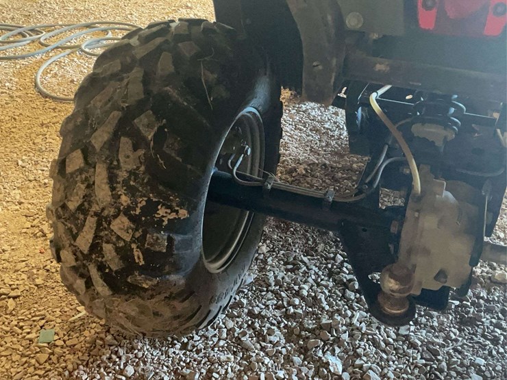 polaris-330-four-wheeler-image-25