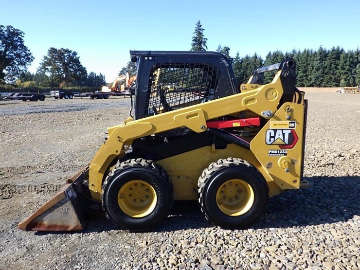 2023-caterpillar-242d3-image-6