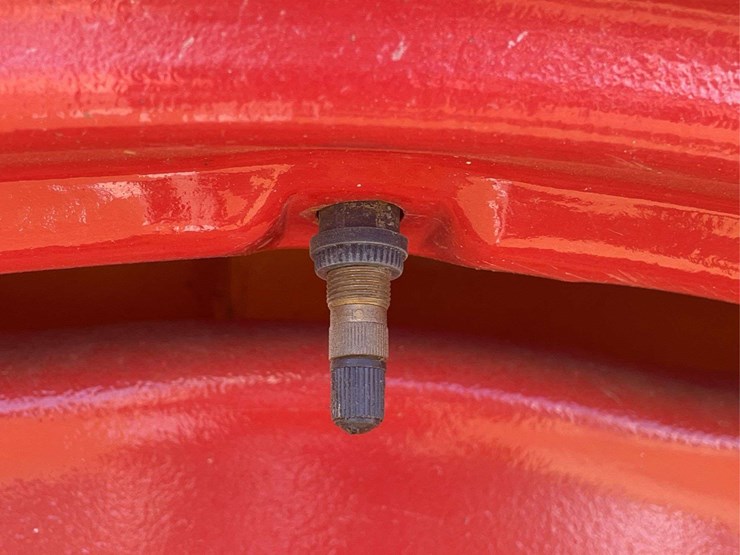 minneapolis-moline-ztu-image-38