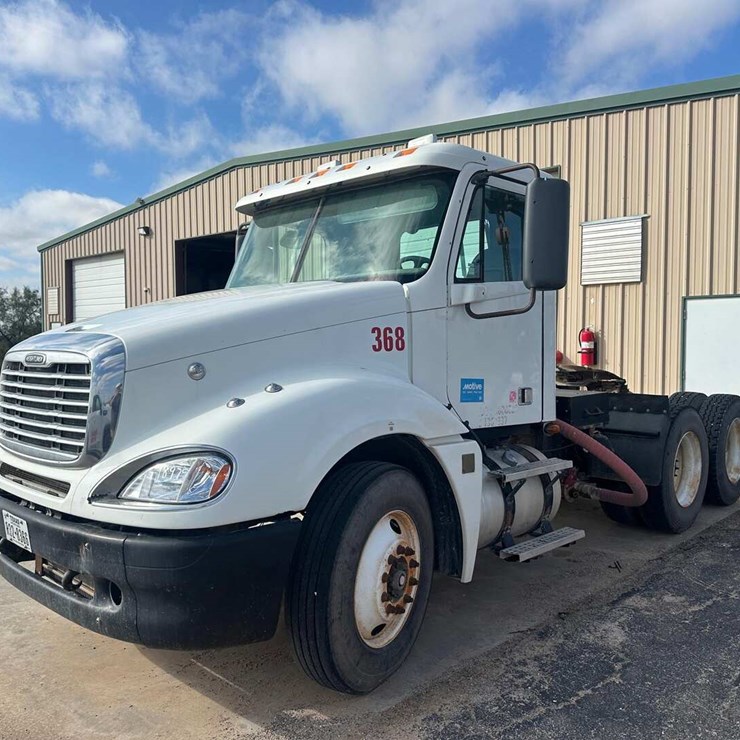 2007 FREIGHTLINER COLUMBIA 120