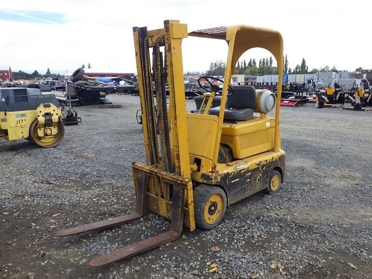 hyster-forklift-image-1
