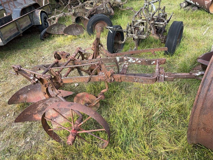 2-bottom-plow-image-2