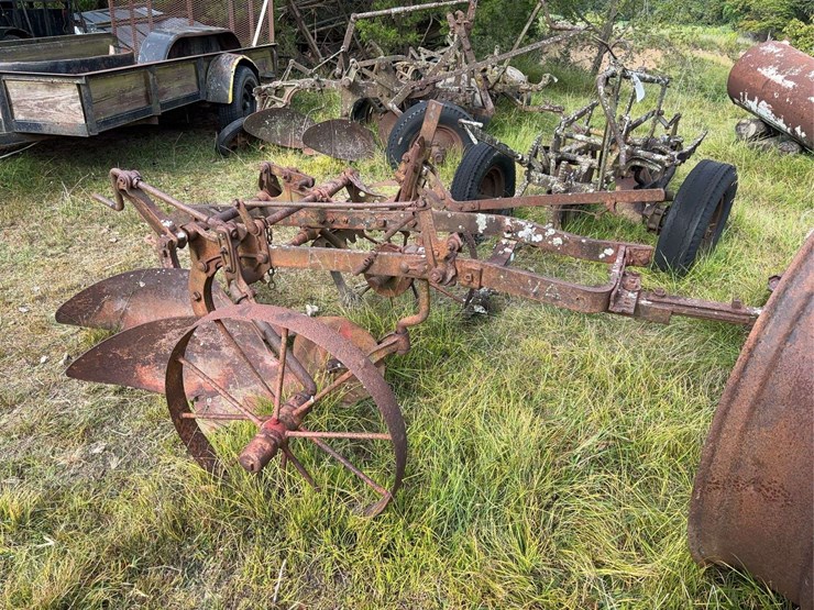 2-bottom-plow-image-1