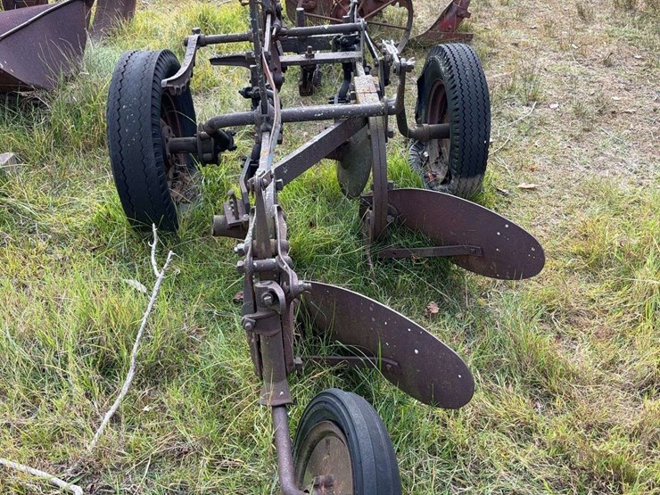 2-bottom-plow-image-5