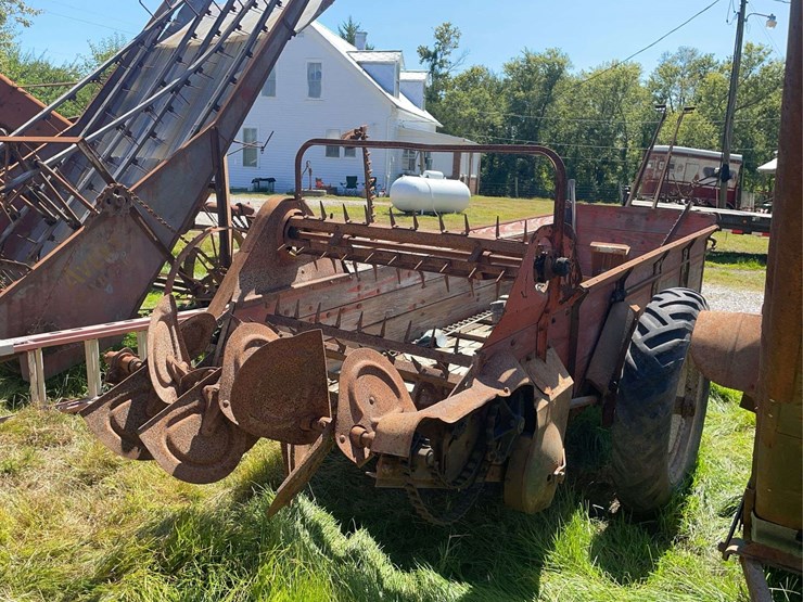 new-idea-manure-spreader-image-5