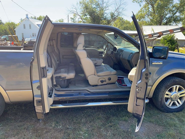 2005-ford-f150-image-47