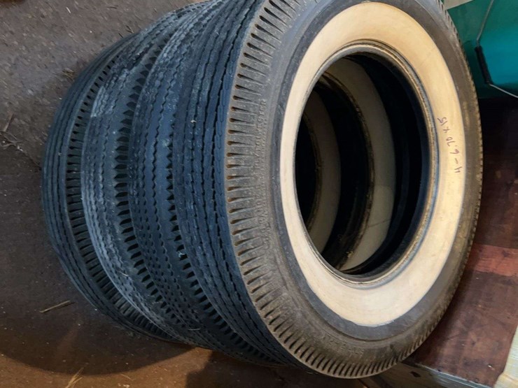 (4)-white-wall-car-tires-image-1