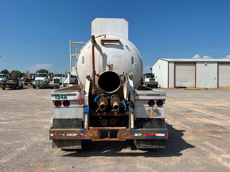 2004-dragon-150-bbl-aluminum-vacuum-trailer-image-5