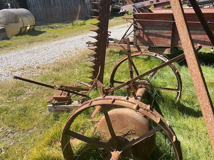 horse-drawn-sickle-mower-image-3