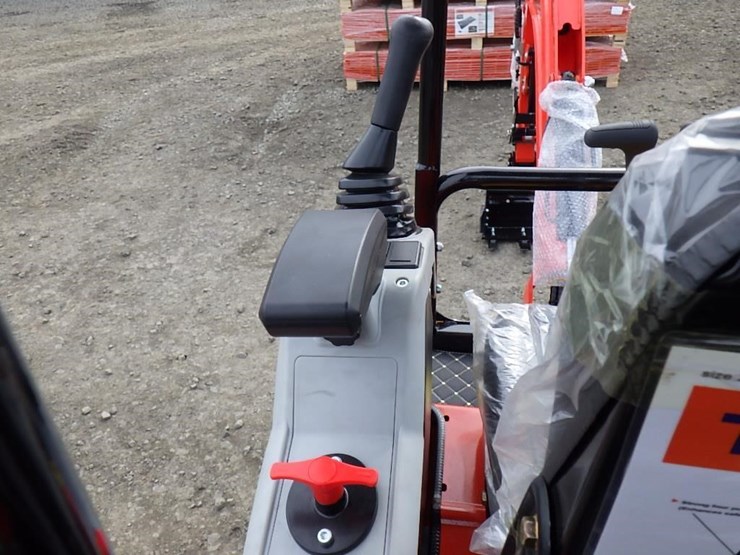 2025-tpm-tpm-16-hydraulic-excavator-image-23