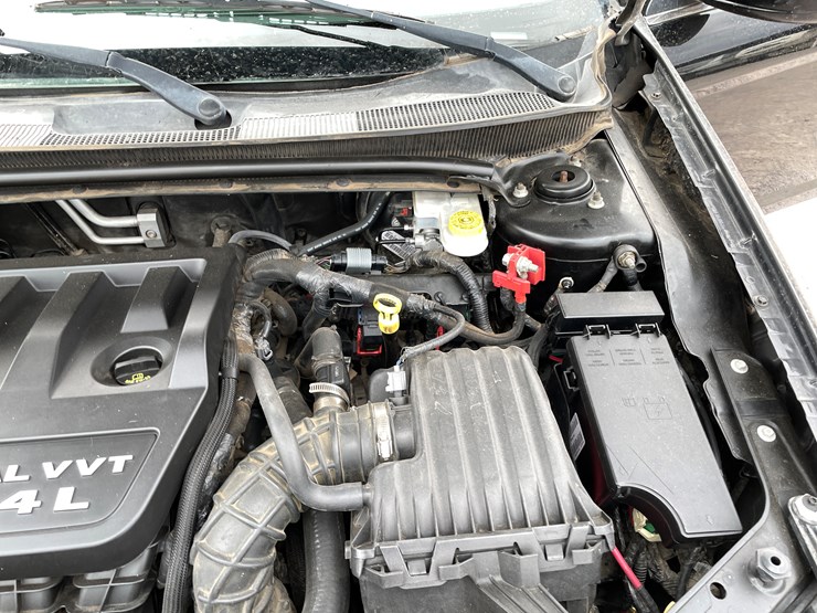 #511-•-2014-chrysler-200-(has-az-title)-image-105