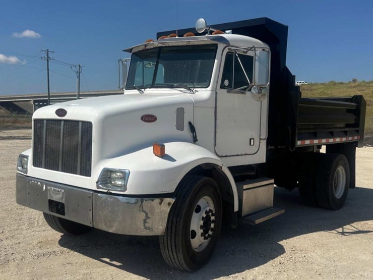 peterbilt-330-image-1