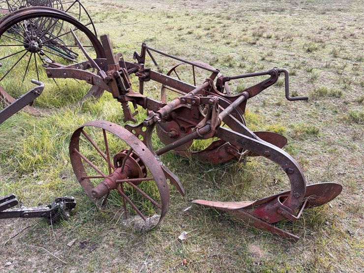 2-bottom-plow-image-4