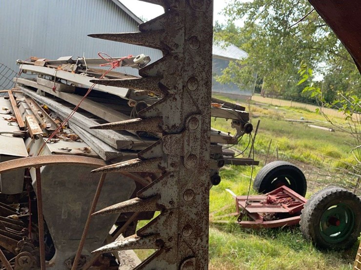 oliver-horse-drawn-sickle-mower-image-29
