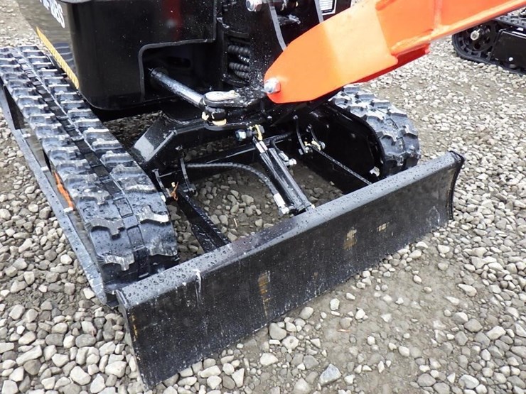 2025-tpm-18bs-hydraulic-excavator-image-10
