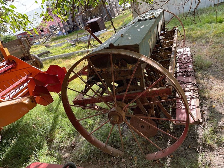 oliver-8ft-grain-drill-image-2