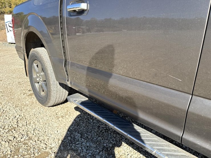 2020-ford-f150-xlt-image-27