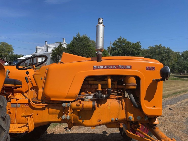 minneapolis-moline-445-image-26