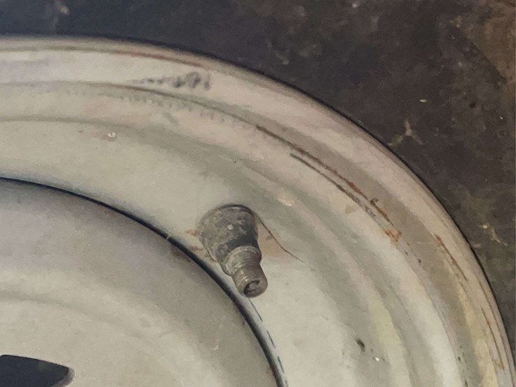 polaris-330-four-wheeler-image-13