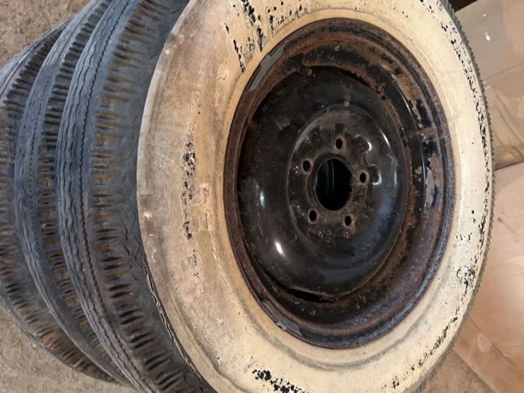 1949-dodge-coronet-image-70