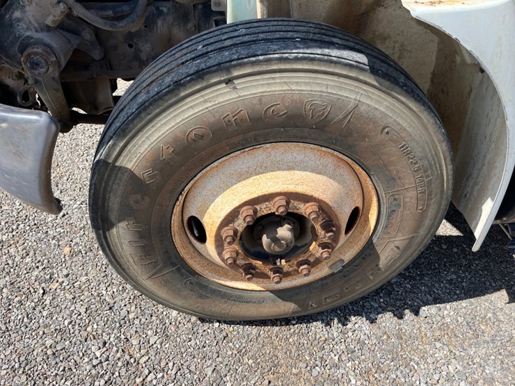 2010-international-durastar-4300-image-12