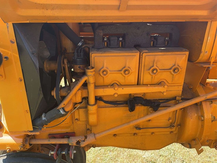 minneapolis-moline-ztu-image-19